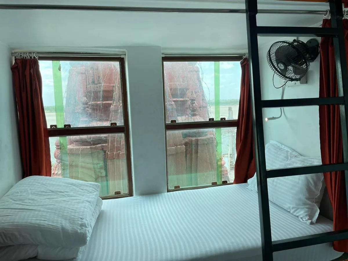 Yogg Hostel Varanasi